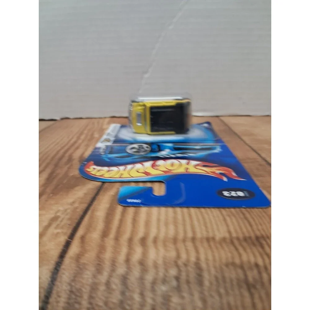HOT WHEELS 2004 1ST EDITIONS 23/100 ROCKSTER (Yellow) #23 New On Card B115
